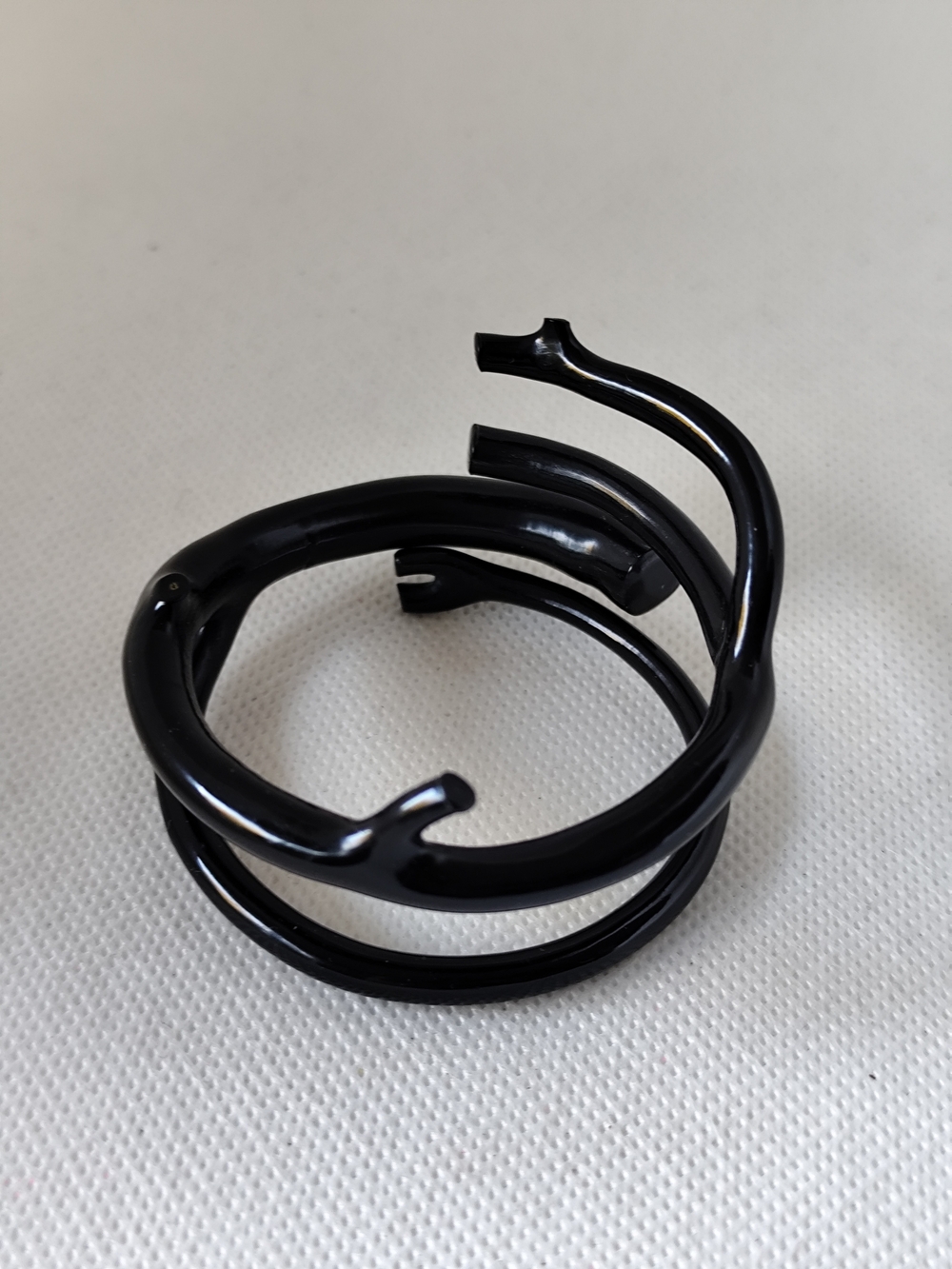 3/$25💙Black coral‑style cuff bracelet